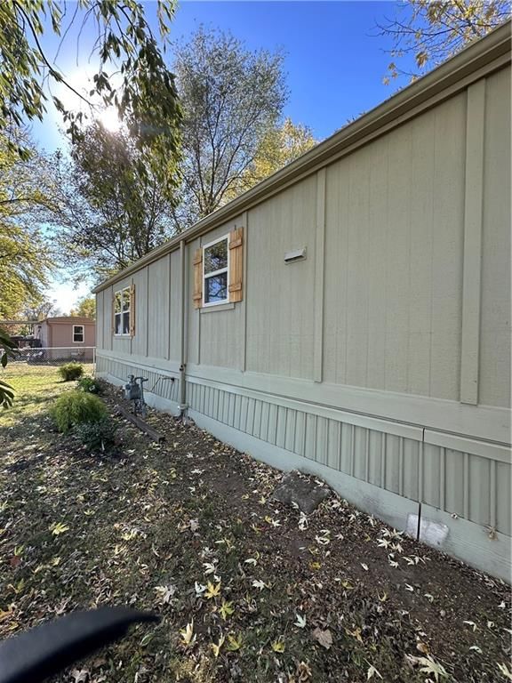 812 N Ward Road — photo 4