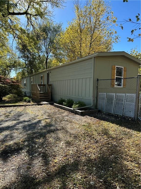 812 N Ward Road — photo 8