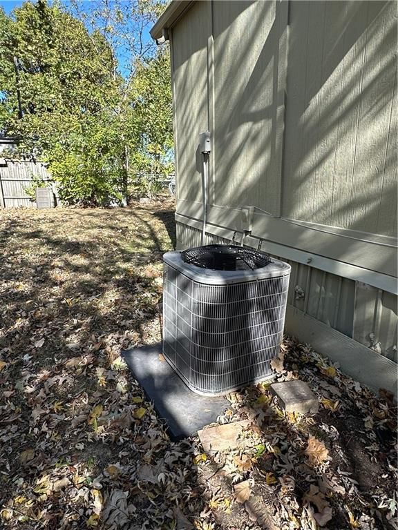 812 N Ward Road — photo 30