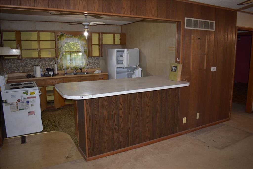 306 N Ballard Street — photo 11