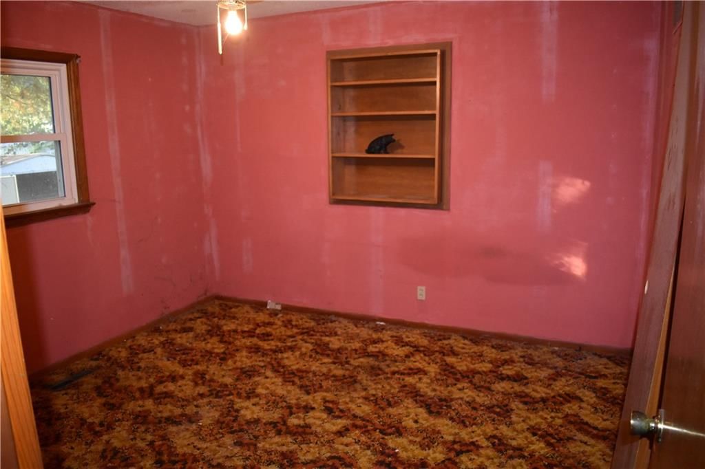 306 N Ballard Street — photo 15