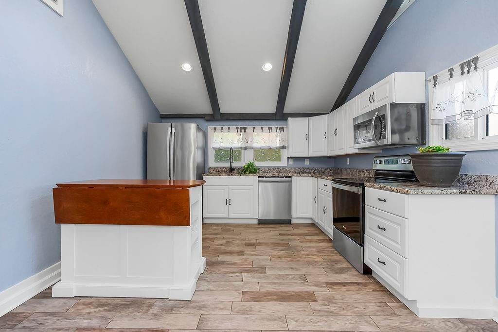 2535 Malone Drive — photo 13
