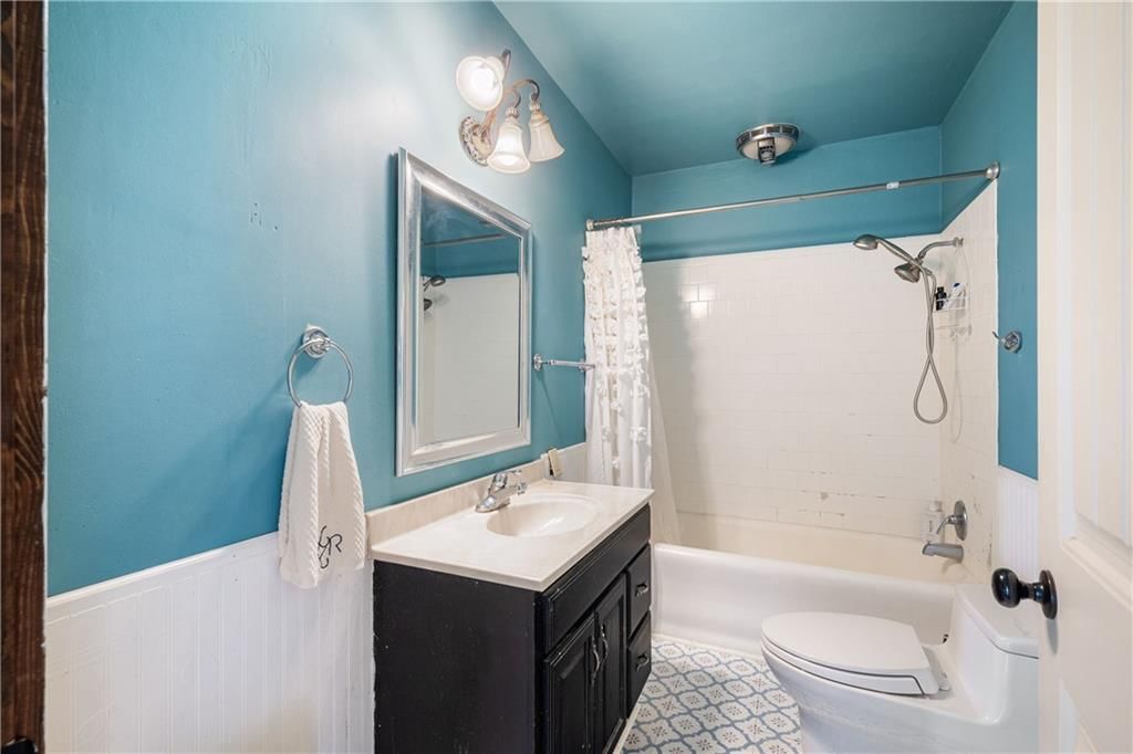 2815 W W 7th Street Street — photo 9