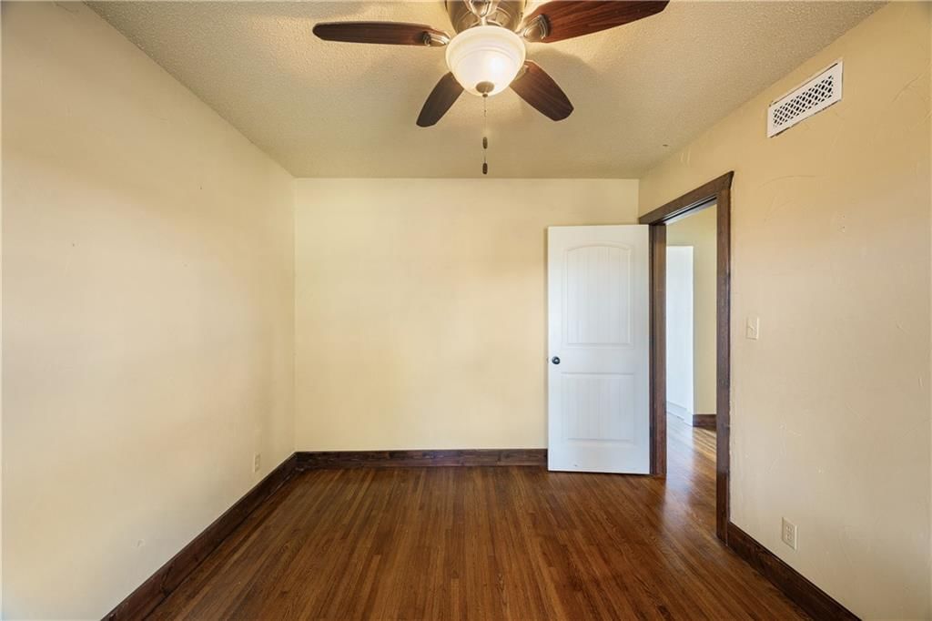 2815 W W 7th Street Street — photo 10