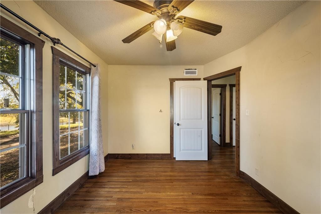 2815 W W 7th Street Street — photo 12