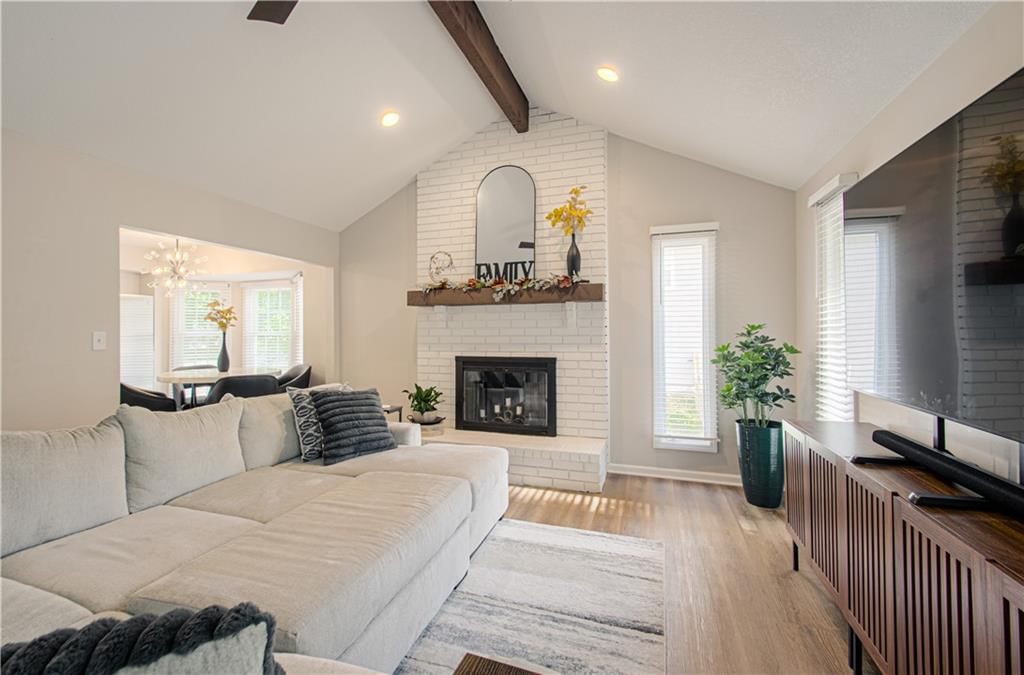 Photo 6 of 35 - 1401 NE 113th Street