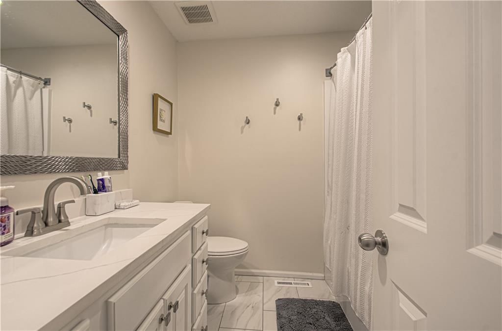 Photo 17 of 35 - 1401 NE 113th Street