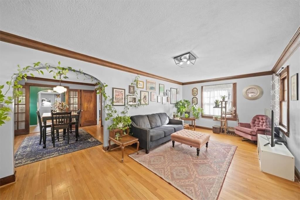 Photo 7 of 33 - 6209 Rockhill Road
