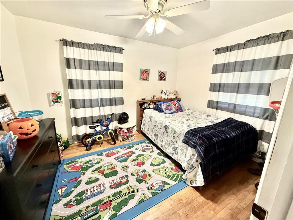 955 S WALNUT Street — photo 14