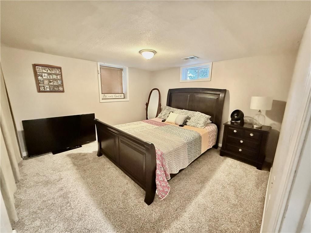 955 S WALNUT Street — photo 22