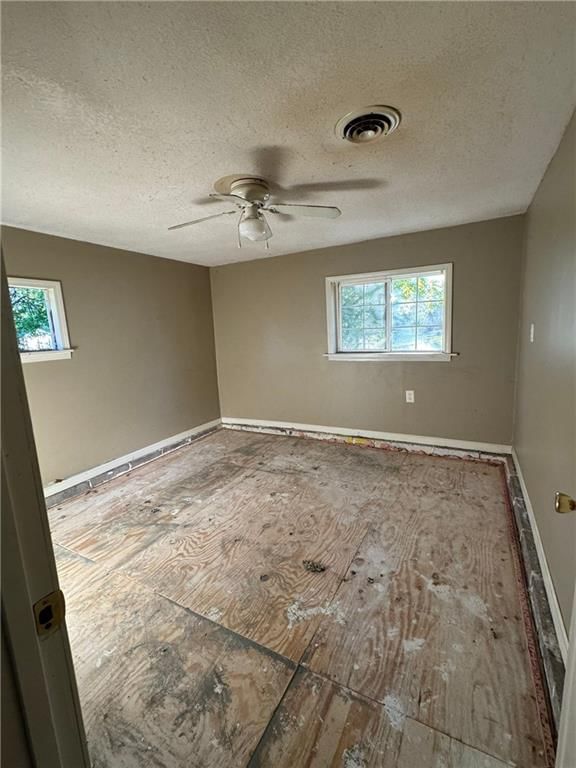 714 N Raum Street — photo 8