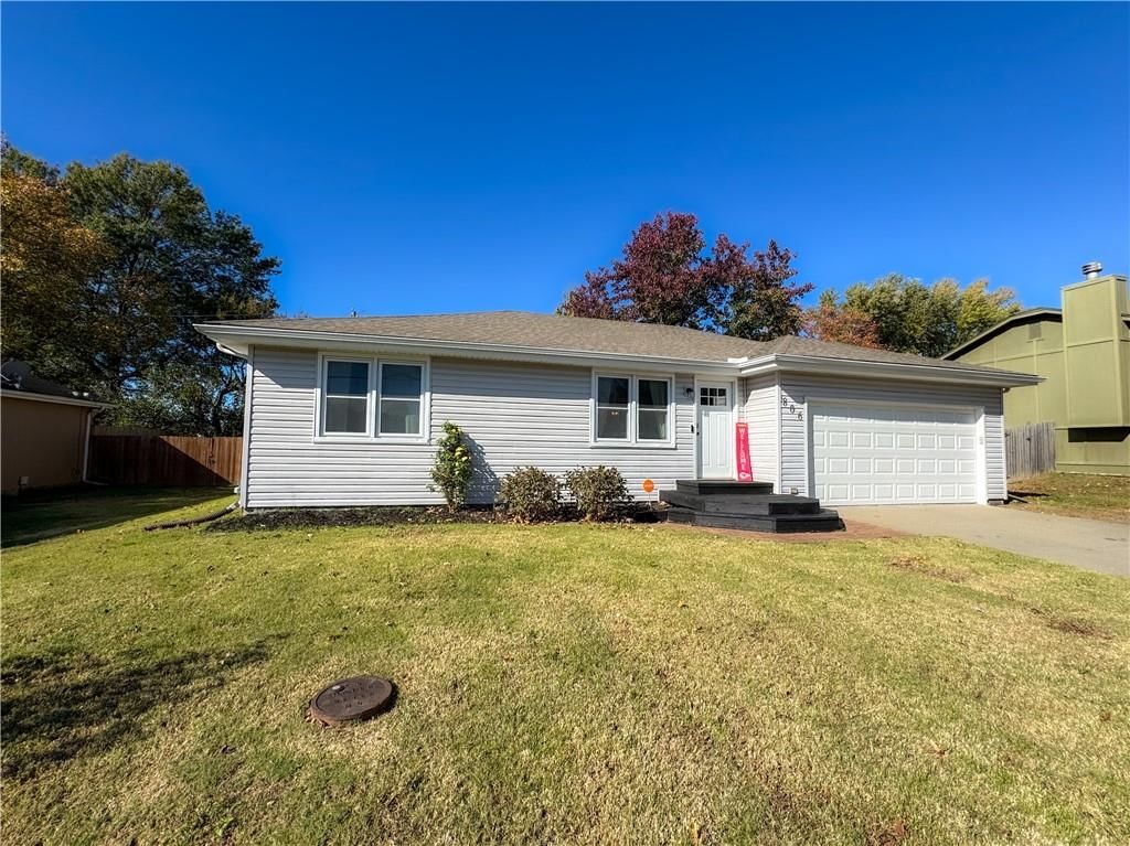 806 S Cedar Street — photo 2