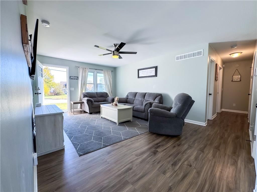 806 S Cedar Street — photo 4