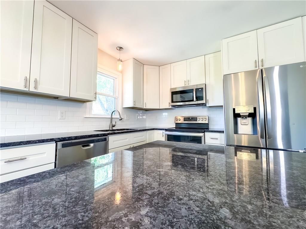 806 S Cedar Street — photo 16