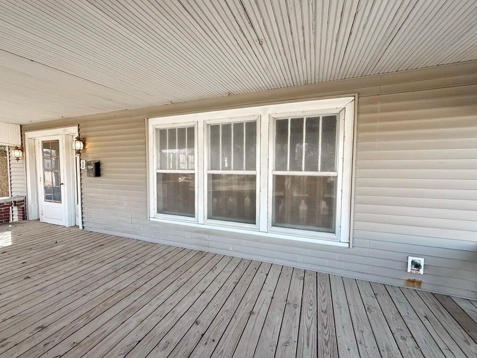 400 S Main Street — photo 8