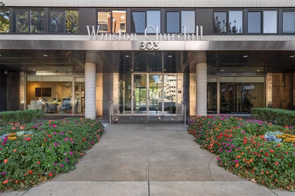 803 W 48th Street — photo 16