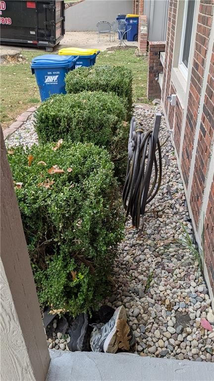 519 Lancelot Drive — photo 4
