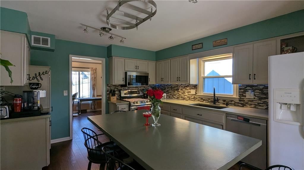 519 Lancelot Drive — photo 13