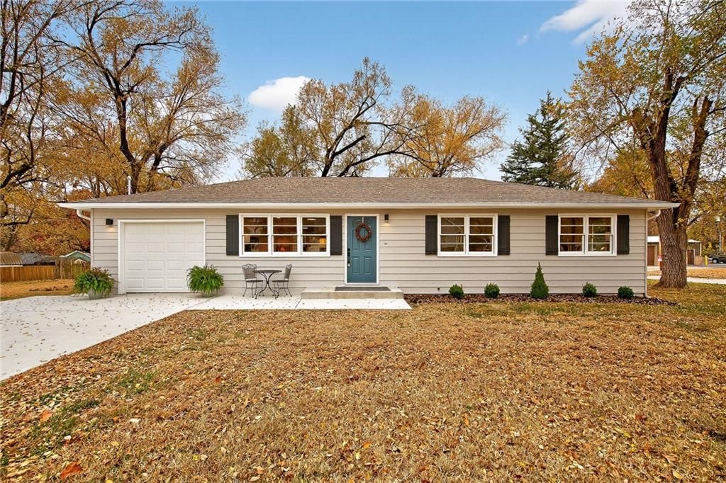318 N Park Street, Bonner Springs, KS