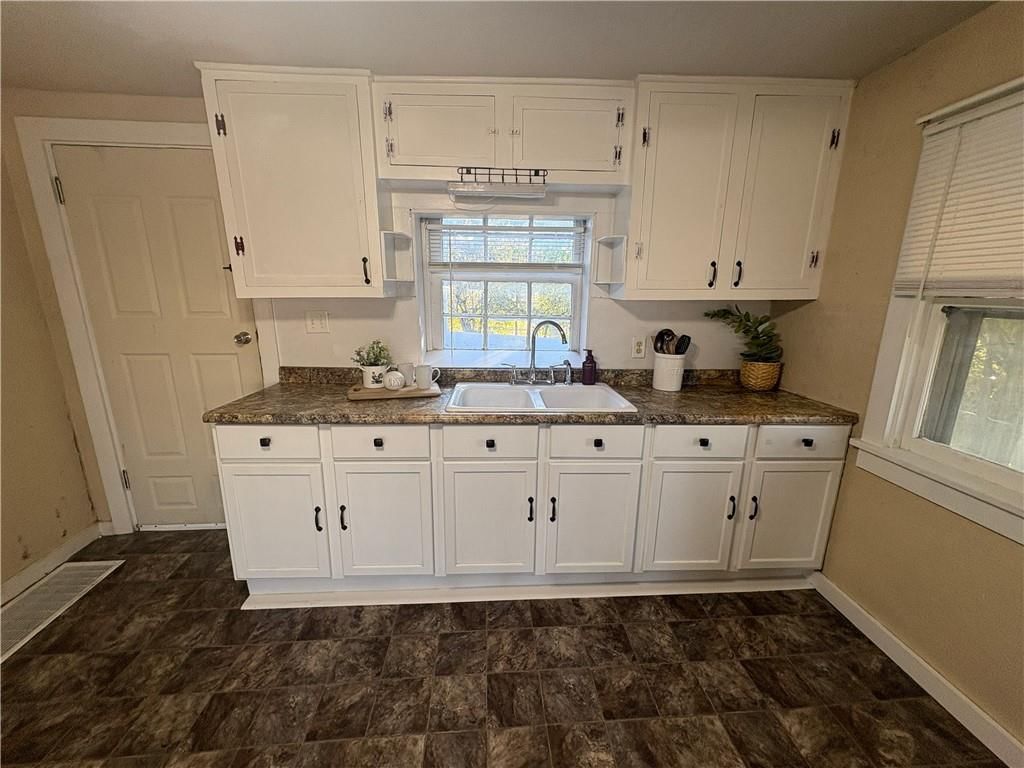4116 Pickett Road — photo 10