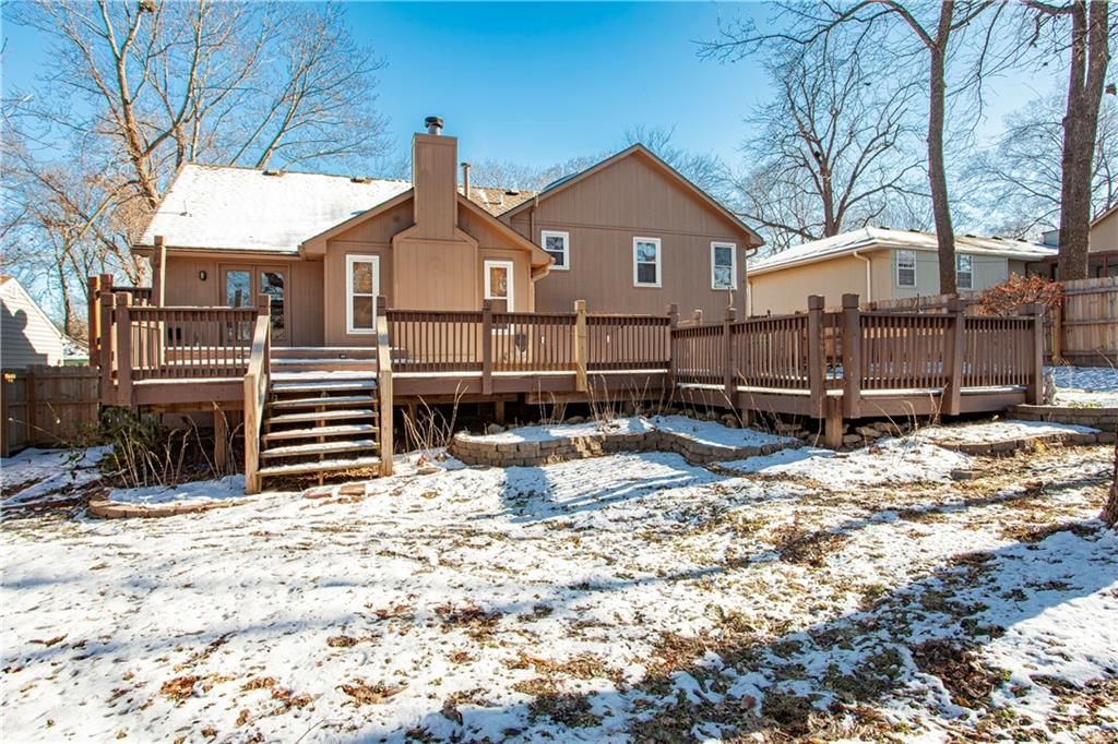 2421 NW Leann Drive — photo 7