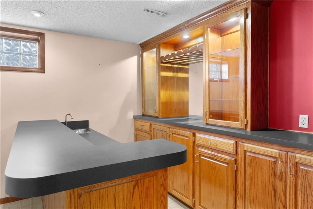 2421 NW Leann Drive — photo 32