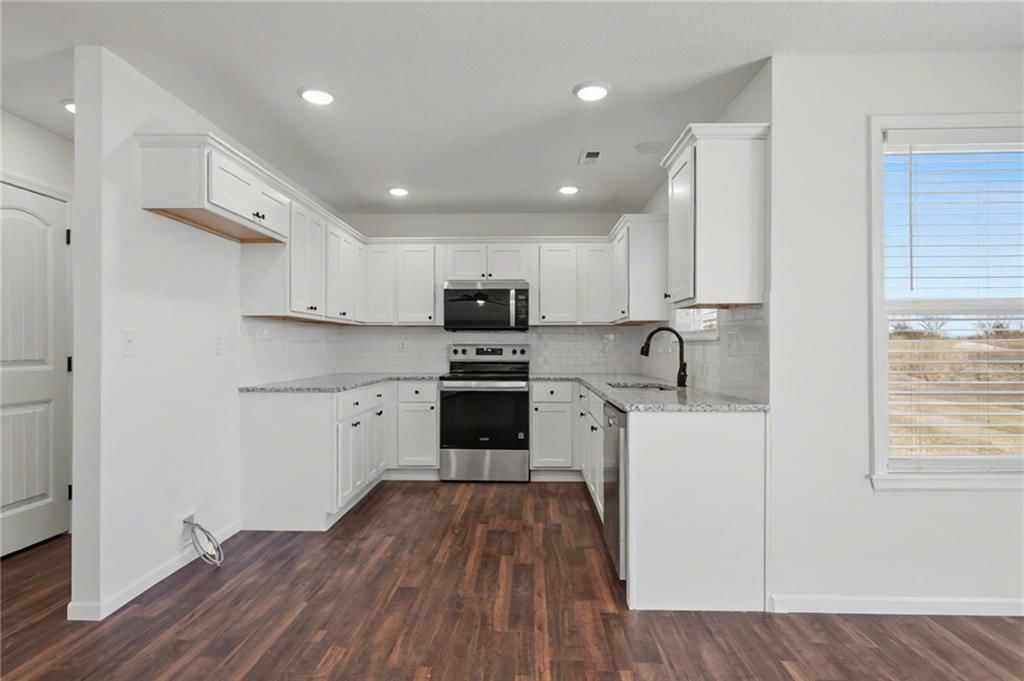 1734 Elderberry Lane — photo 15
