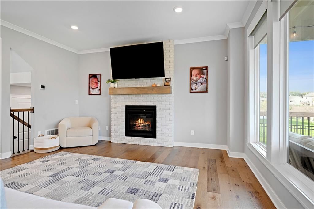 Photo 9 of 35 - 18914 189th Street