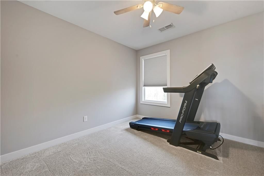 Photo 22 of 35 - 18914 189th Street