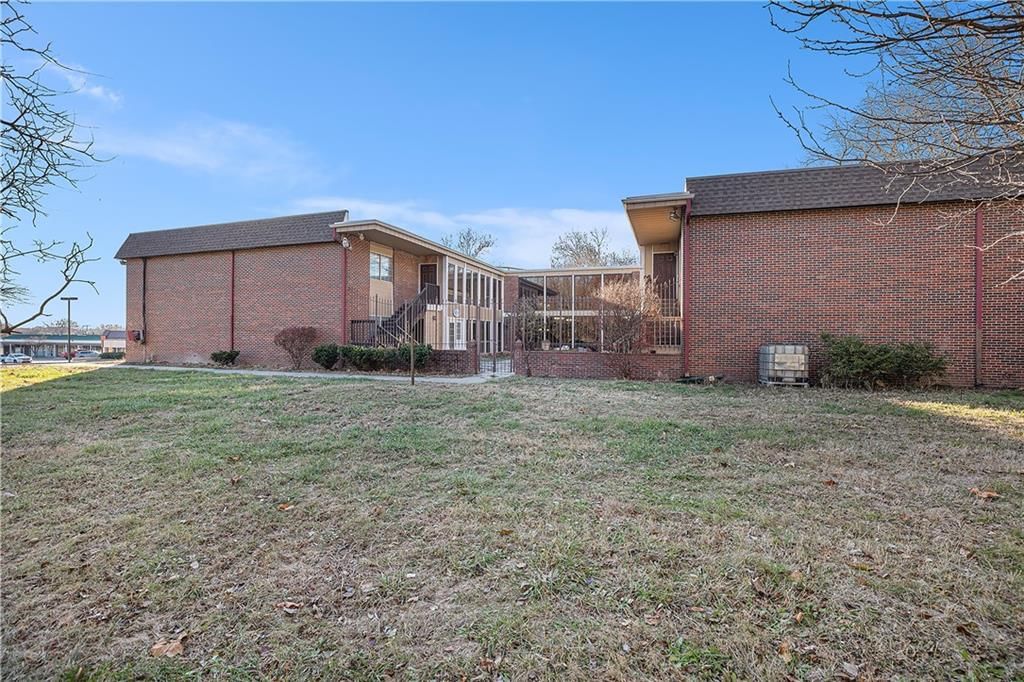 6016 Leavenworth Road — photo 2