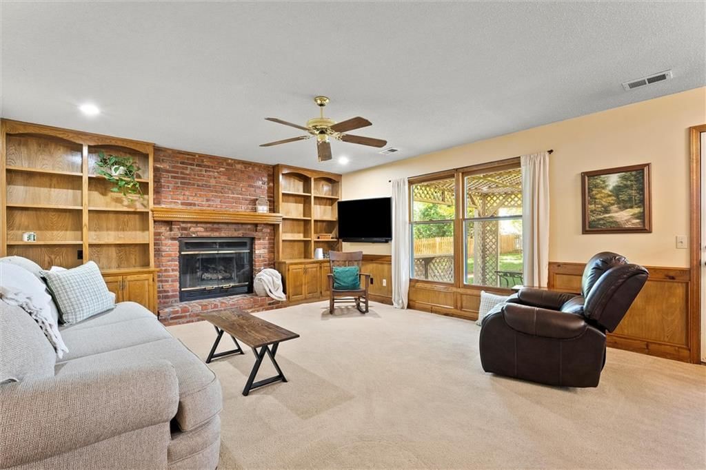 11716 S Penrose Street — photo 5