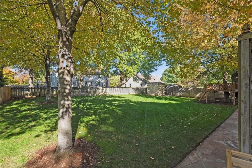 11716 S Penrose Street — photo 32