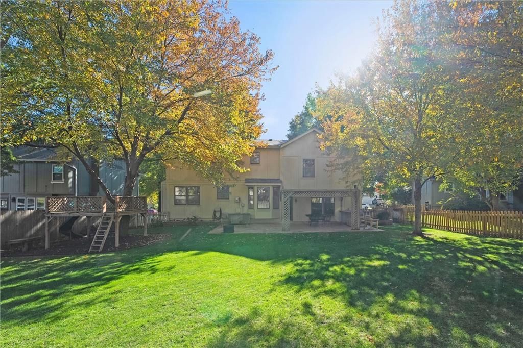 11716 S Penrose Street — photo 34