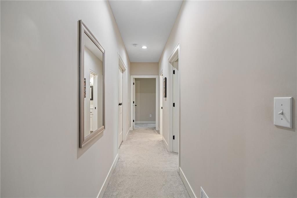 804 NW Hickory Ridge Drive — photo 31