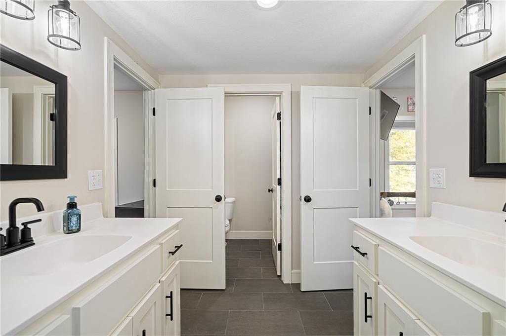 804 NW Hickory Ridge Drive — photo 34