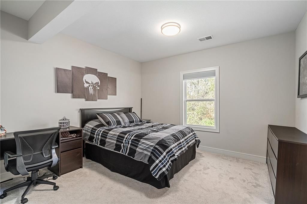804 NW Hickory Ridge Drive — photo 36