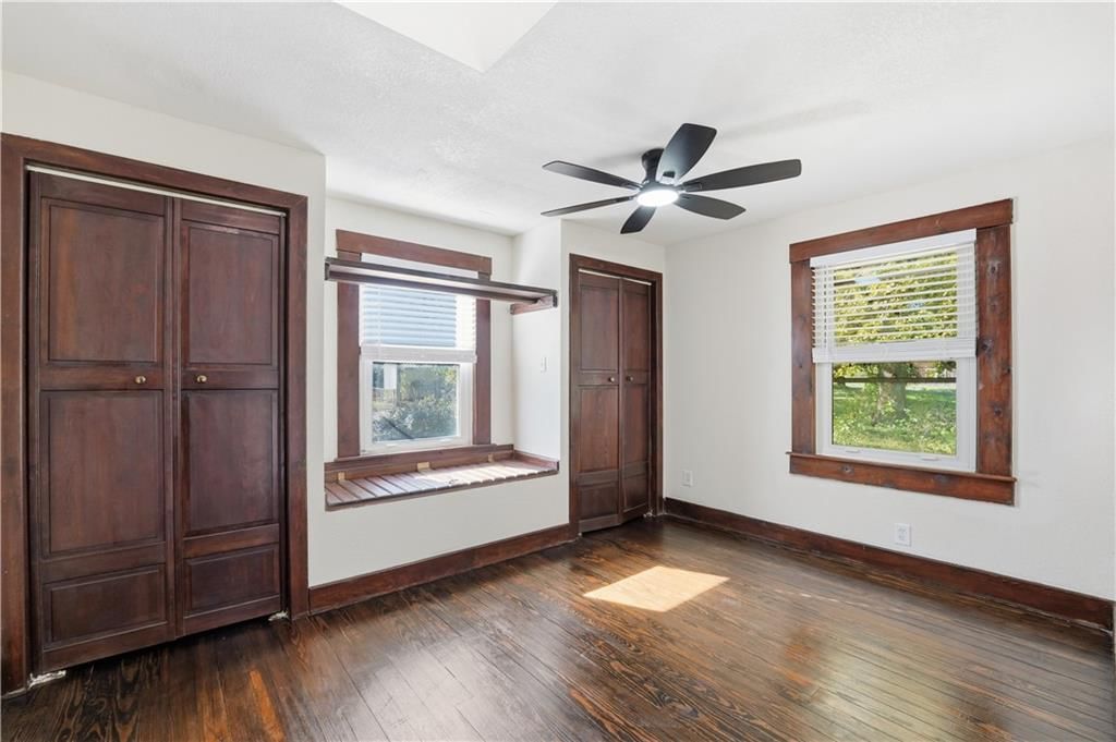 2111 Franklin Avenue — photo 13