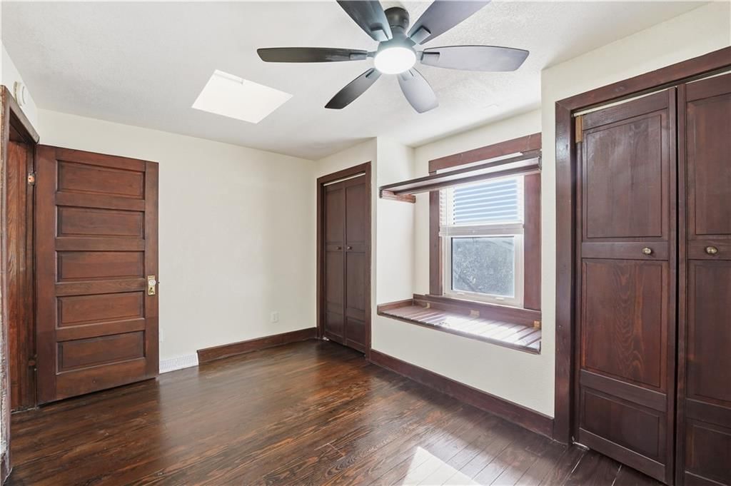 2111 Franklin Avenue — photo 14