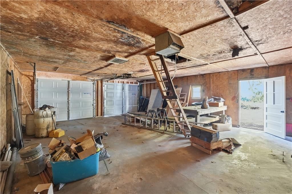 2111 Franklin Avenue — photo 28