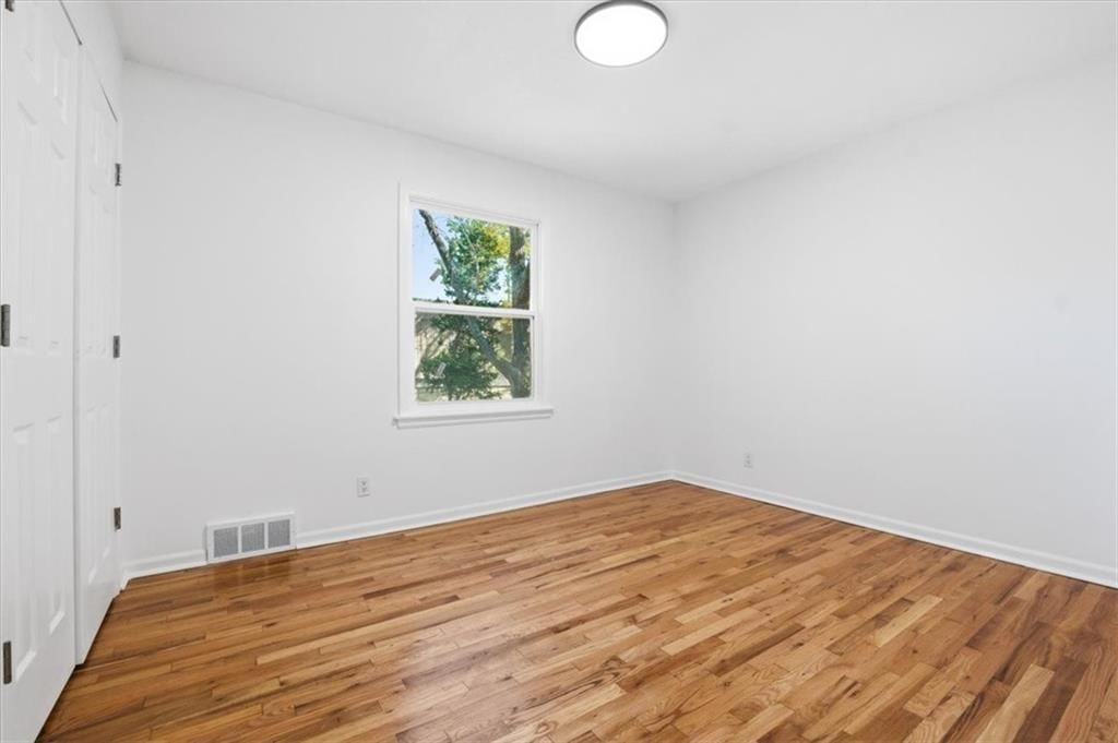 10051 MELROSE Drive — photo 13