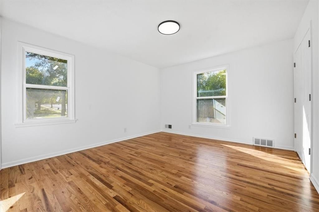 10051 MELROSE Drive — photo 18