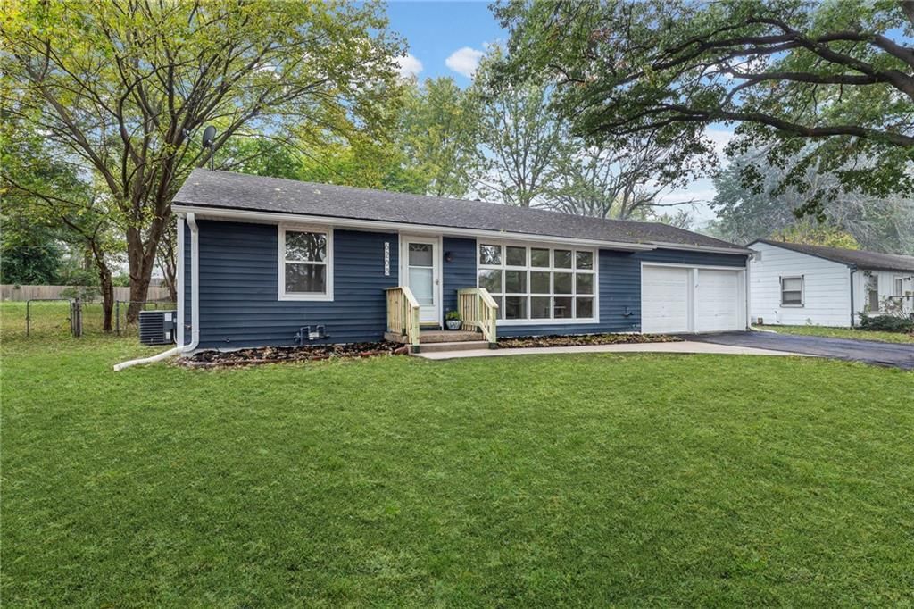6208 Willow Avenue — photo 2