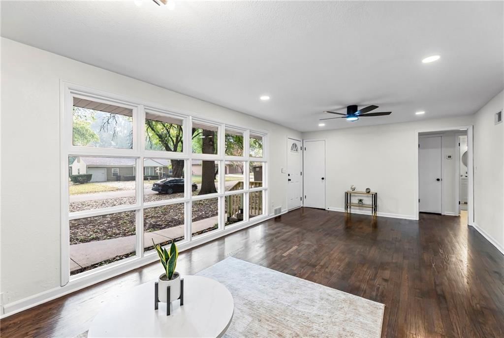 6208 Willow Avenue — photo 3