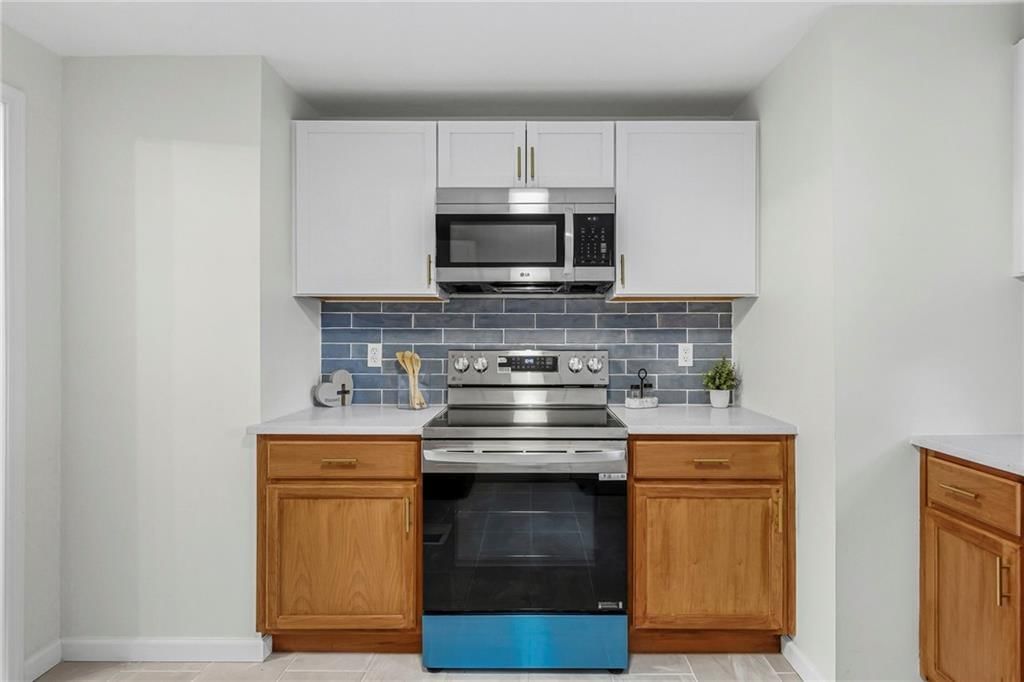6208 Willow Avenue — photo 8