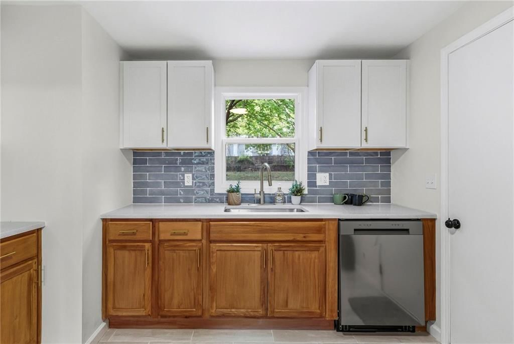 6208 Willow Avenue — photo 9
