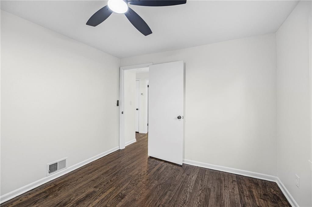 6208 Willow Avenue — photo 23