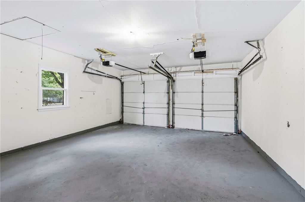 6208 Willow Avenue — photo 24