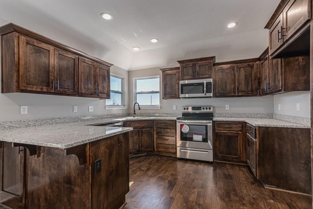 16335 Lolly Lane — photo 3