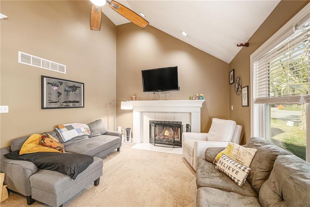 3542 NE Rock Creek Drive — photo 3