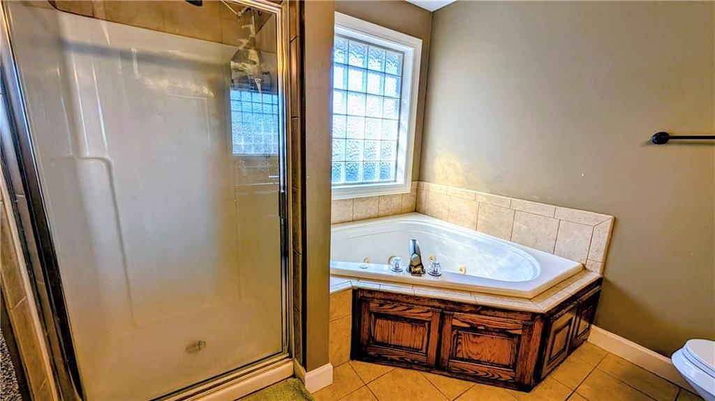 3542 NE Rock Creek Drive — photo 10